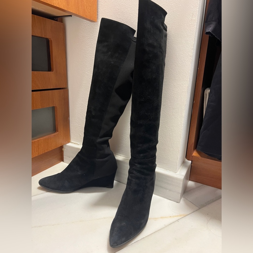 Stuart Weitzman 7.5 Suede Boots! - image 1
